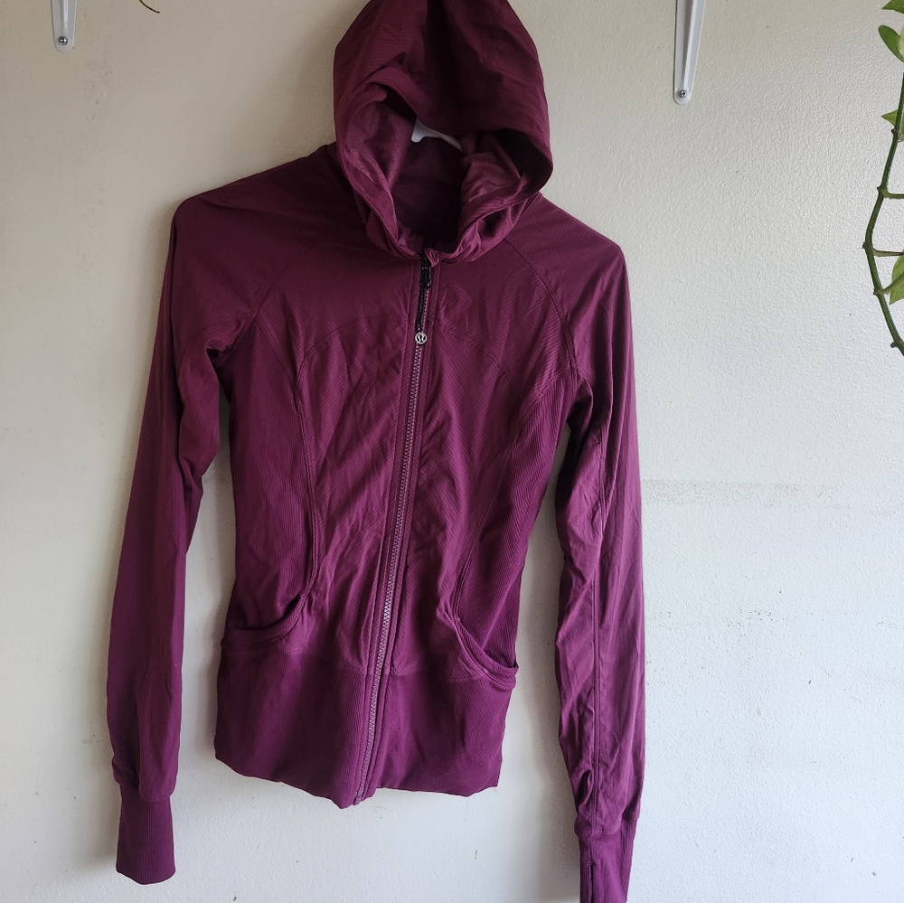 Lululemon Reversible Dance Studio Jacket, 4, EUC, Burgundy